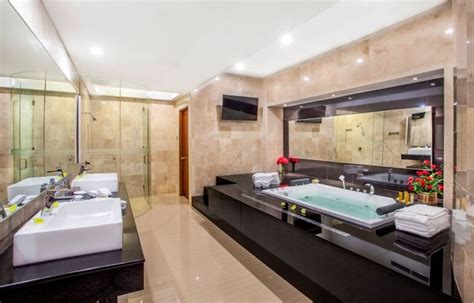 jakarta hotels with jacuzzi|Find Hotels with Hot Tubs in Jakarta .